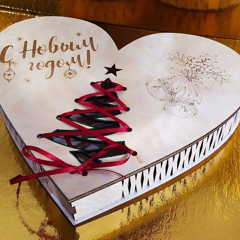 Intra απο ξύλο plywood 3mm-4mm πάχος – Κουτί δώρου σε σχήμα καρδιάς για τα Χριστούγεννα και την ημέρα του Αγίου Βαλεντίνου 35x40 cm INTRAVECTRY-MY557004