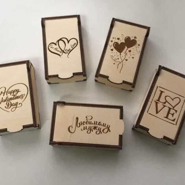 Intra απο ξύλο plywood 3mm-4mm πάχος – Συλλογή Ξύλινων Κουτιών δώρου για ξύλο Ημέρα του Αγίου Βαλεντίνου 25x25 cm INTRAVECTRY-MY556832