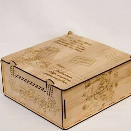 1759018125_custom-wood-engraved-new-year-gift-box-_1