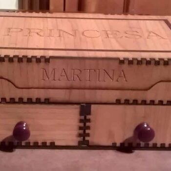 Intra απο ξύλο plywood 3mm-4mm πάχος – Ξύλινη κασετίνα με λίμα με δύο συρτάρια 20x20 cm INTRAVECTRY-MY555844 - Image 1