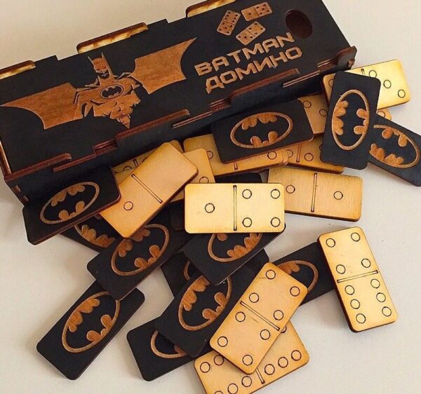 1759018278_batman-domino-set-with-case-box-_1