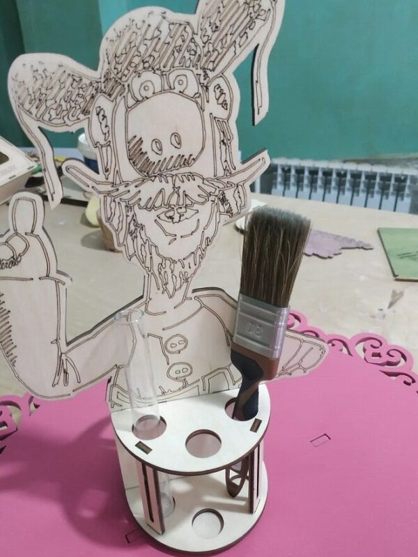 1759019870_laser-cut-wooden-vase-and-paint-bru_1