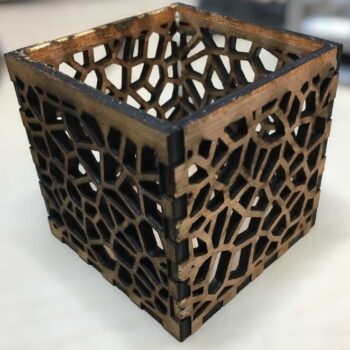 Intra απο ξύλο plywood 3mm-4mm πάχος – Κηροπήγιο ρεσώ Voronoi 40x40 cm INTRAVECTRY-MY552277 - Image 1