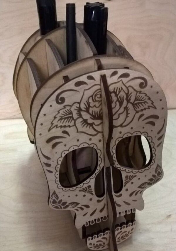 1759020137_wood-engraved-skull-pen-holder-desk-organizer-_1