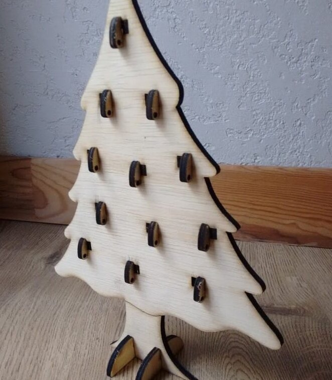 Intra απο ξύλο plywood 3mm-4mm πάχος – ξύλο Ημερολογίου Advent Χριστουγεννιάτικου Δέντρου 30x30 cm INTRAVECTRY-MY550524