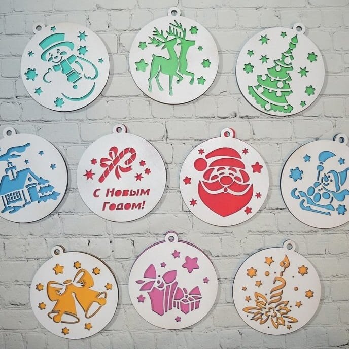 Intra απο ξύλο plywood 3mm-4mm πάχος – ξύλο Χριστουγεννιάτικο Δέντρο Μπάλες 40x45 cm INTRAVECTRY-MY549298