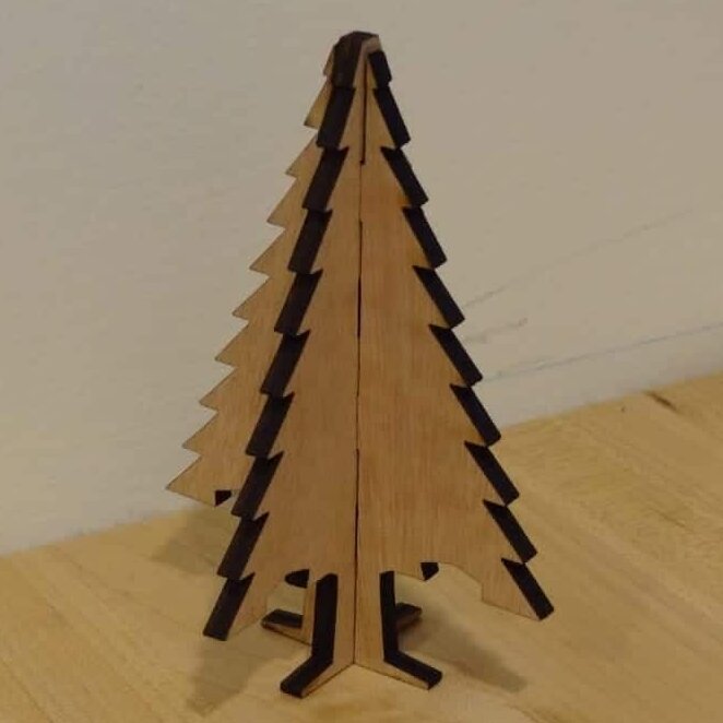 Intra απο ξύλο plywood 3mm-4mm πάχος – Μίνι επιτραπέζιο χριστουγεννιάτικο δέντρο DXF ξύλο 50x60 cm INTRAVECTRY-MY550540