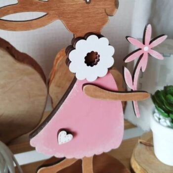 Intra απο ξύλο plywood 3mm-4mm πάχος – Ξύλινος Πασχαλινός Λαγός με Λουλούδι 4mm 12cm Λίμα 45x50 cm INTRAVECTRY-MY556185 - Image 1