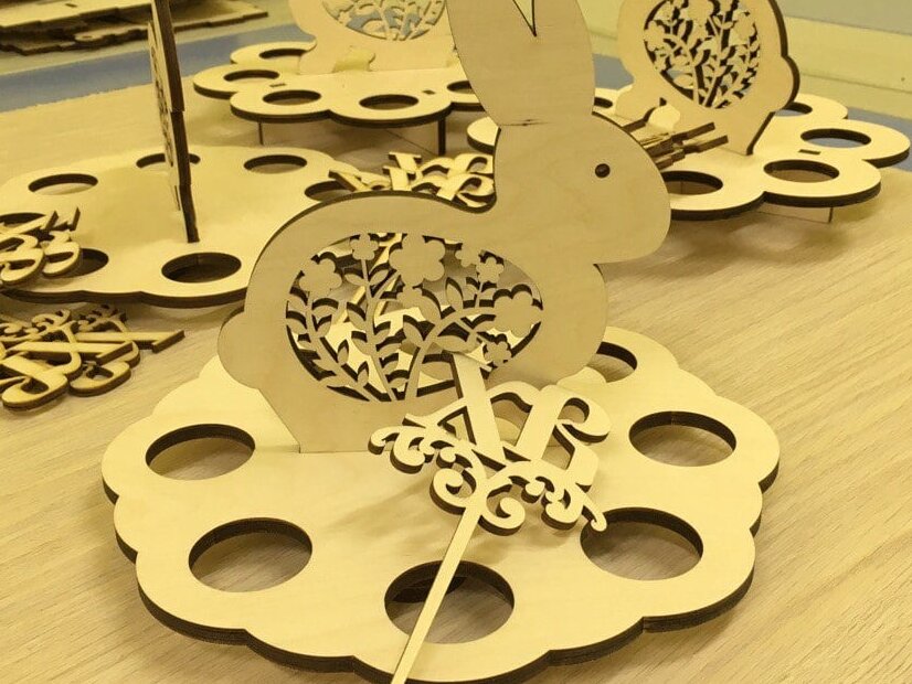 1759020745_easter-bunny-egg-tray-with-cake-topper-_1