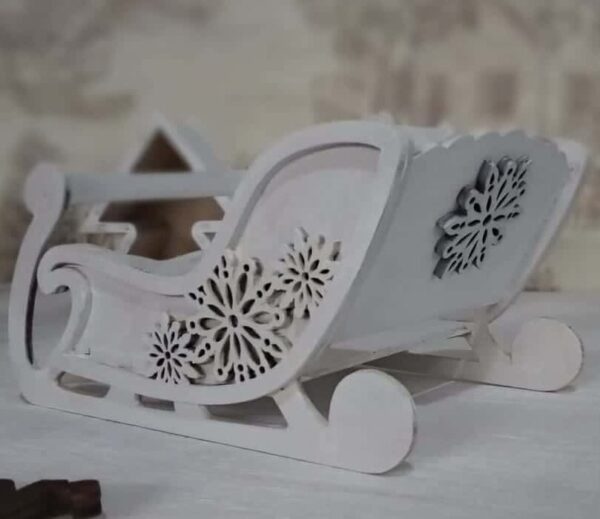 1759021642_wooden-snowflake-sleigh-_1