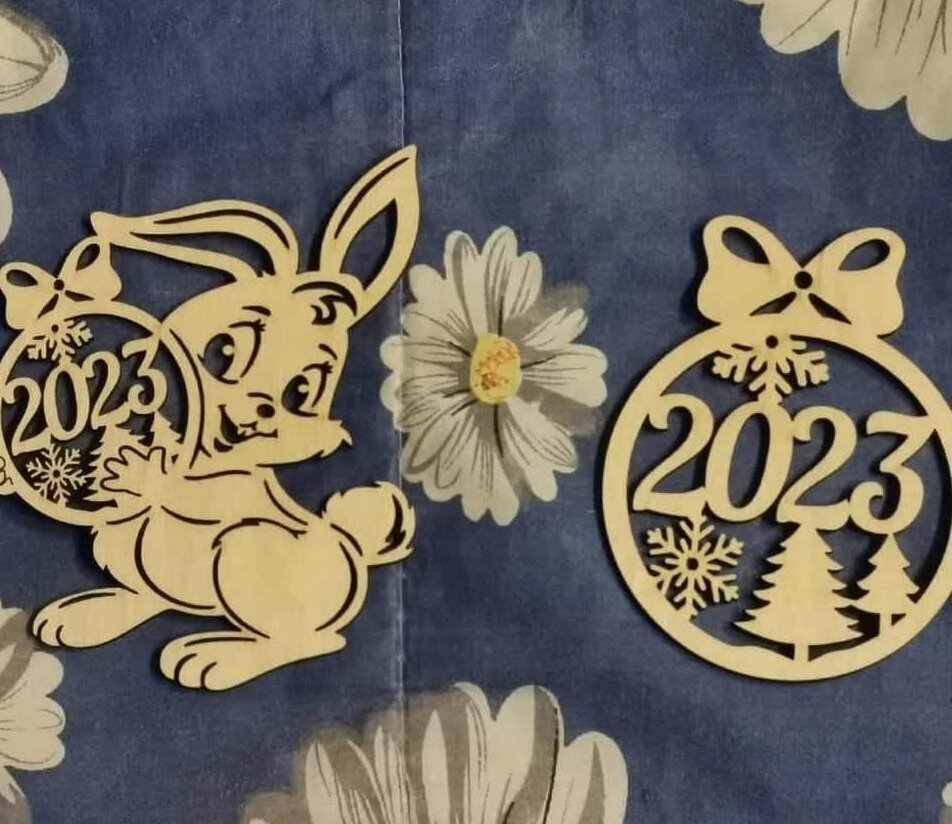 Intra απο ξύλο plywood 3mm-4mm πάχος – Κρεμαστό ξύλο διακόσμησης για το νέο έτος λαγουδάκι 2023 30x30 cm INTRAVECTRY-MY555882