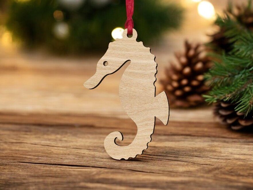 Intra απο ξύλο plywood 3mm-4mm πάχος – Στολίδι με θαλάσσιο άλογο 25x25 cm INTRAVECTRY-MY550065