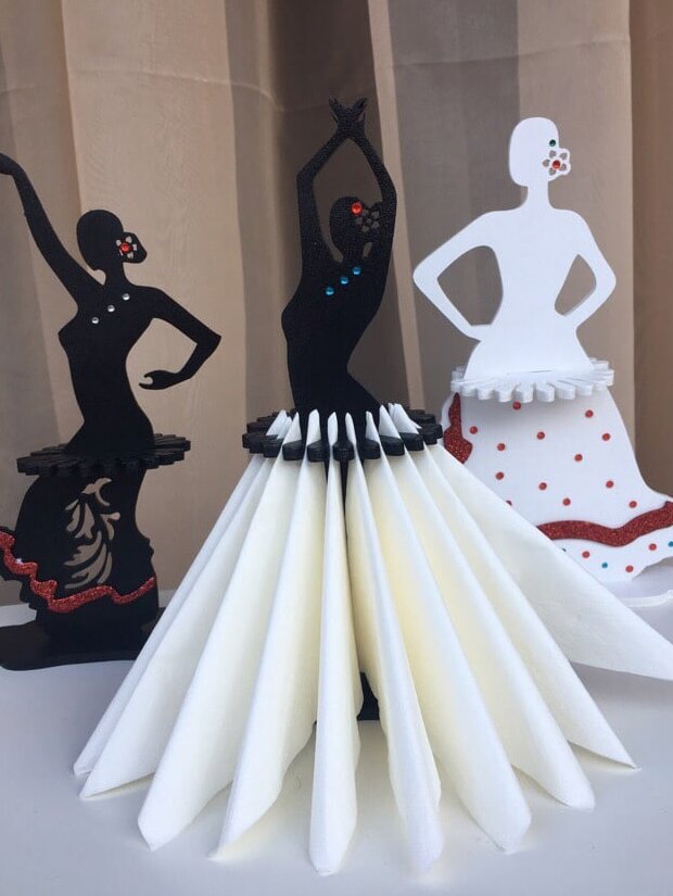 Intra απο ξύλο plywood 3mm-4mm πάχος – Συλλογή Flamenco Dancing Lady Napkin Holder Collection 40x45 cm INTRAVECTRY-MY551355