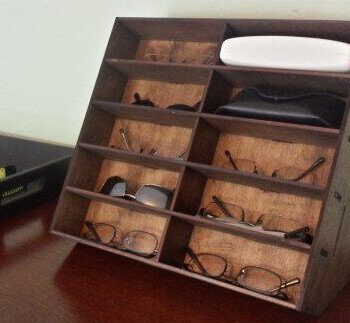 Intra απο ξύλο plywood 3mm-4mm πάχος – Ξύλινο Ράφι Οθόνης Γυαλιών 20x20 cm INTRAVECTRY-MY551565 - Image 1