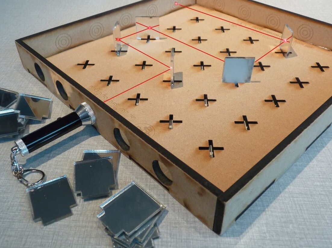 Intra απο ξύλο plywood 3mm-4mm πάχος – ξύλο επιτραπέζιου παιχνιδιού Light Rays Mirror 40x40 cm INTRAVECTRY-MY554308