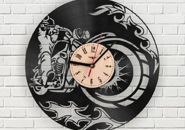 1759029304_harley-davidson-biker-vinyl-clock-_1