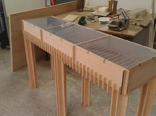 1759029631_wooden-exhibitor-table-_1