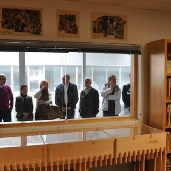 Intra απο ξύλο plywood 3mm-4mm πάχος – ξύλο Ξύλινου Επιτραπέζιου Εκθέτη 20x25 cm INTRAVECTRY-MY560226 - Image 2