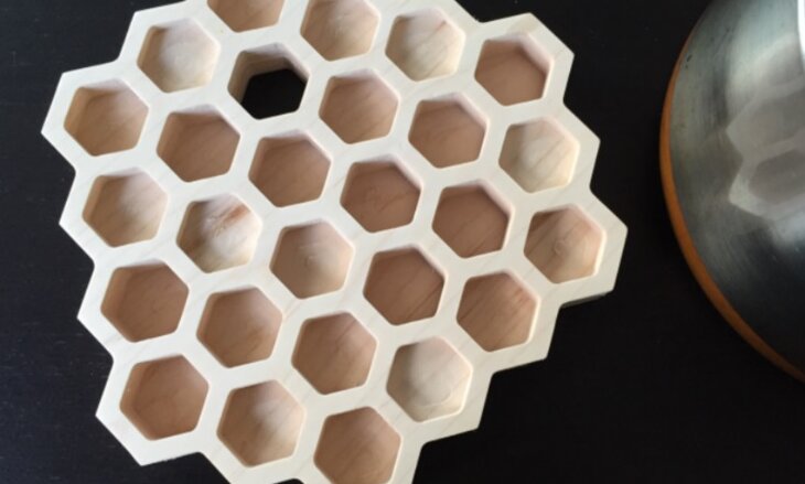 Intra απο ξύλο plywood 3mm-4mm πάχος – ξύλο Honeycomb Trivet for Hot Dishes 25x30 cm INTRAVECTRY-MY554763