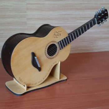 Intra απο ξύλο plywood 3mm-4mm πάχος – ξύλο Guitar Piggy Bank Money Saving Box 25x25 cm INTRAVECTRY-MY554862 - Image 1