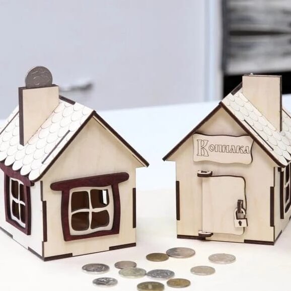 1759030098_piggy-bank-house-shape-_1