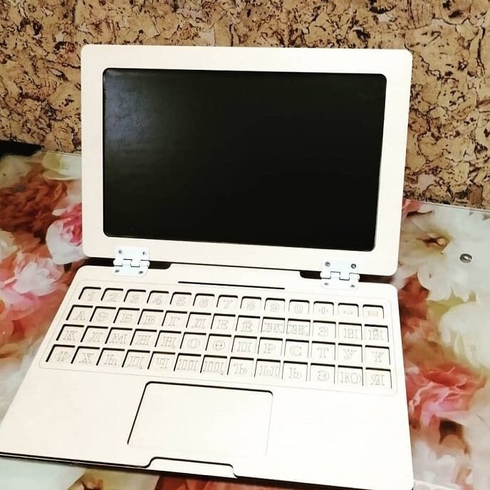 Intra απο ξύλο plywood 3mm-4mm πάχος – Ξύλινο ξύλο φορητού υπολογιστή παιχνιδιών 12x15 cm INTRAVECTRY-MY555015