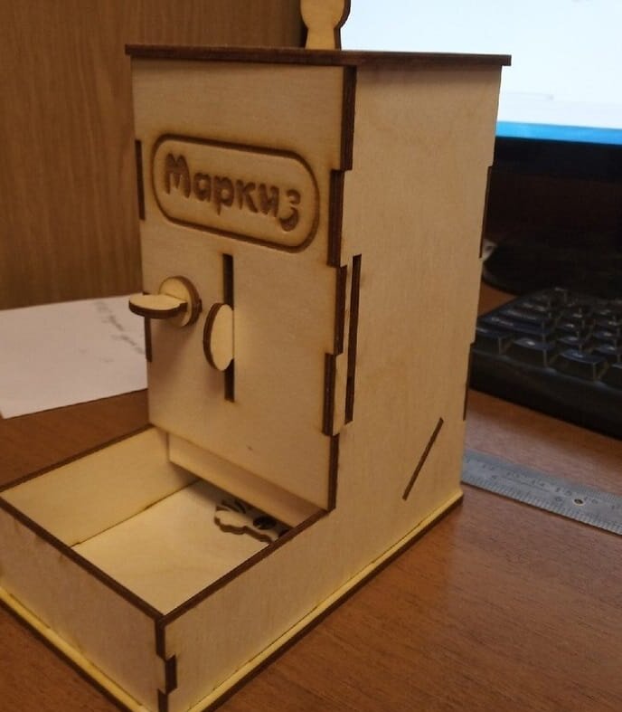 Intra απο ξύλο plywood 3mm-4mm πάχος – Αυτογεμιζόμενο ξύλο διανομής τροφοδοσίας γάτας 50x60 cm INTRAVECTRY-MY555145