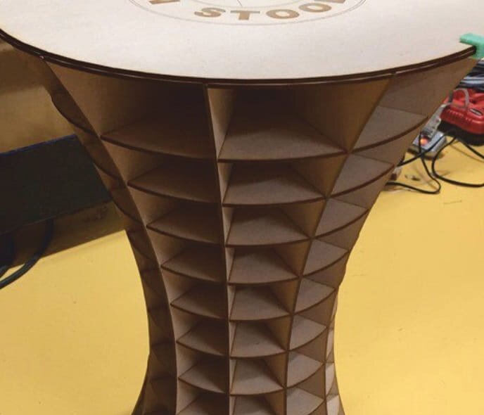 Intra απο ξύλο plywood 3mm-4mm πάχος – Παραμετρικό ξύλο σκαμπό Tower 35x40 cm INTRAVECTRY-MY555208