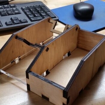 Intra απο ξύλο plywood 3mm-4mm πάχος – Βάση θήκης για πιστόλι κόλλας 15x15 cm INTRAVECTRY-MY555277 - Image 4