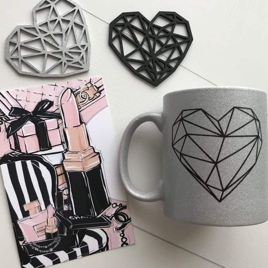 Intra απο ξύλο plywood 3mm-4mm πάχος – Δώρο με γεωμετρικό σχήμα καρδιάς για το ξύλο του Αγίου Βαλεντίνου 25x25 cm INTRAVECTRY-MY556928