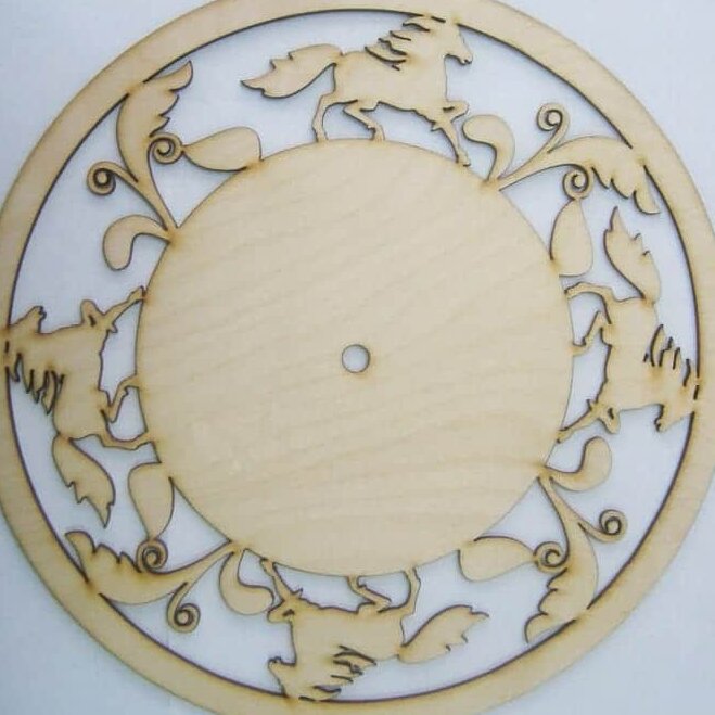 Intra απο ξύλο plywood 3mm-4mm πάχος – Ξύλινο ξύλο Four Running Horses Σχεδιασμός στρογγυλού ρολογιού τοίχου 15x20 cm INTRAVECTRY-MY557284