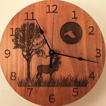 1759031876_engraved-wood-reindeer-wall-clock-_1