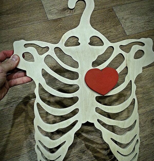 1759031988_wooden-skeleton-hanger-for-clothes-_1