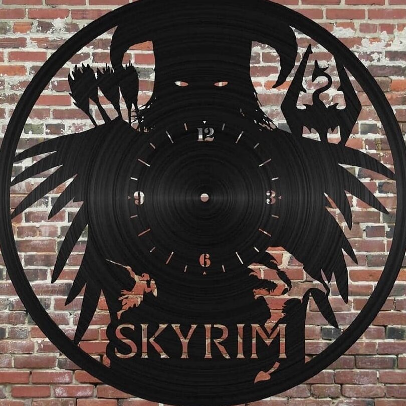 Intra απο ξύλο plywood 3mm-4mm πάχος – Ρολόι τοίχου Skyrim Vinyl Record για ξύλο Αίθουσας Παιχνιδιών 10x10 cm INTRAVECTRY-MY557333