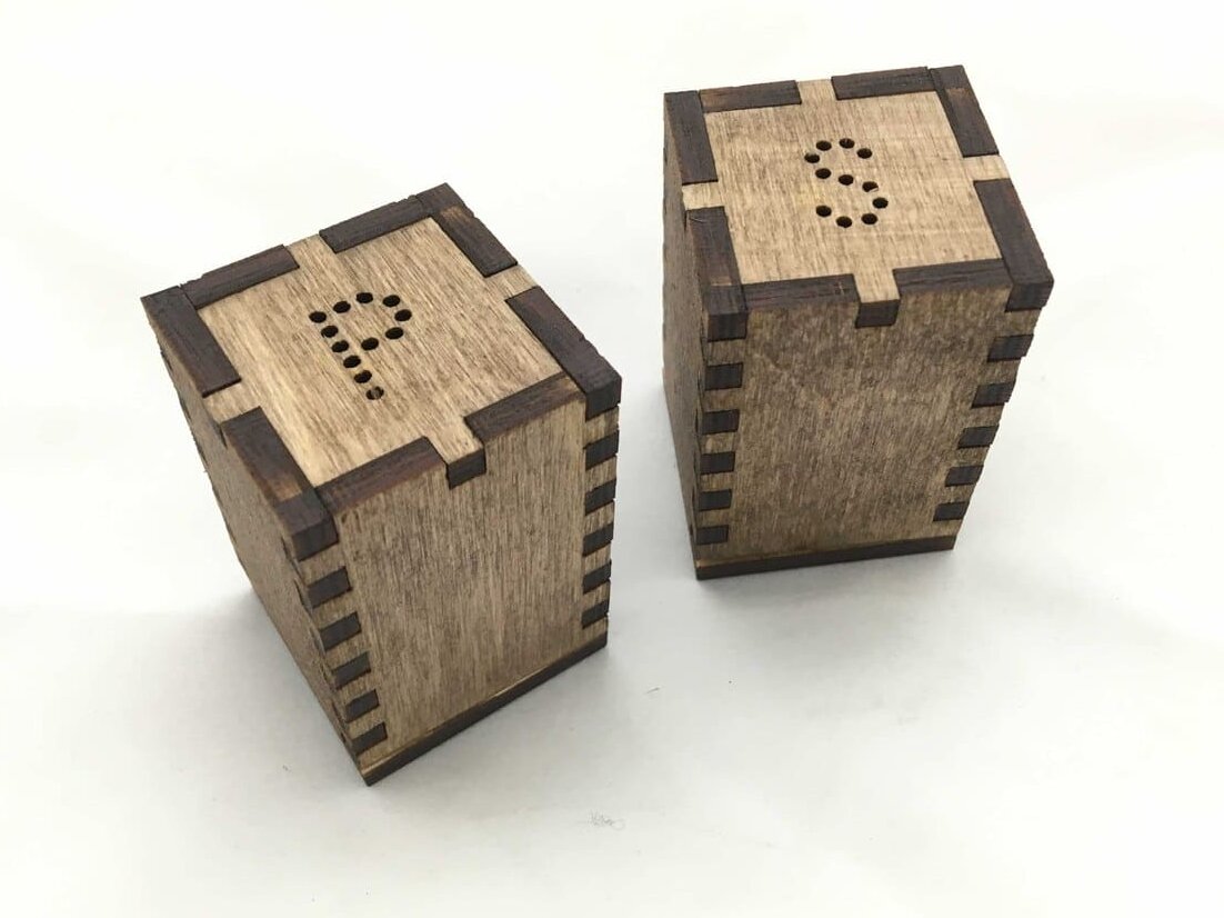 Intra απο ξύλο plywood 3mm-4mm πάχος – Ξύλινες Αλατοπιπεριές Λίμα 4mm 20x25 cm INTRAVECTRY-MY556155