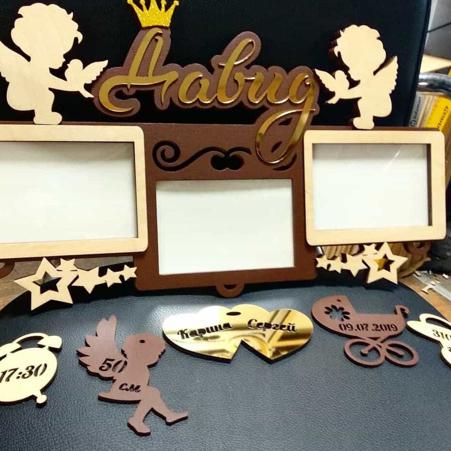 1759032509_personalised-baby-birth-detail-frame-with-angels-_1