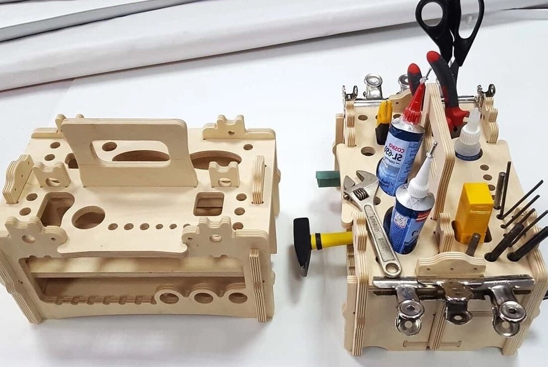 Intra απο ξύλο plywood 3mm-4mm πάχος – Μοναδική Ξύλινη Εργαλειοθήκη με ξύλο λαβής 10x10 cm INTRAVECTRY-MY556315