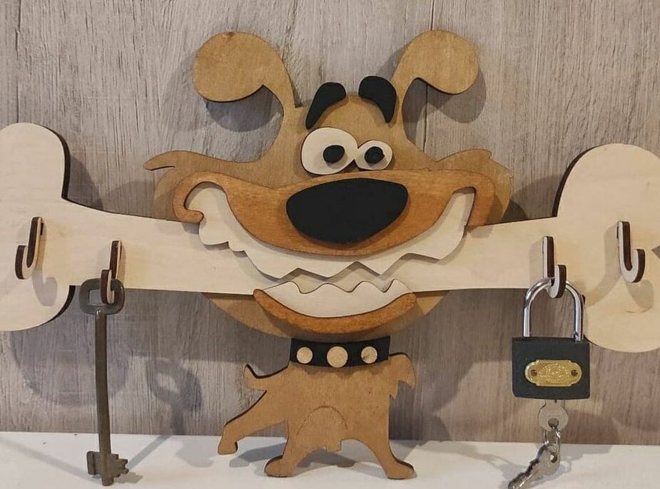 Intra απο ξύλο plywood 3mm-4mm πάχος – Κρεμάστρα για μπρελόκ τοίχου σκύλου 20x25 cm INTRAVECTRY-MY556670