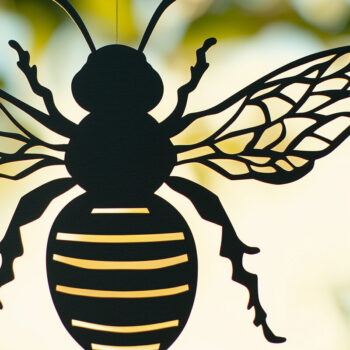 Intra απο ξύλο plywood 3mm-4mm πάχος – Paper Cut Bee Δίασταση 20x20 cm INTRAFABR-107608245 - Image 1