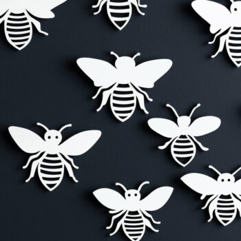 Intra απο ξύλο plywood 3mm-4mm πάχος – Paper Cut Bee Δίασταση 20x20 cm INTRAFABR-107608561 - Image 1