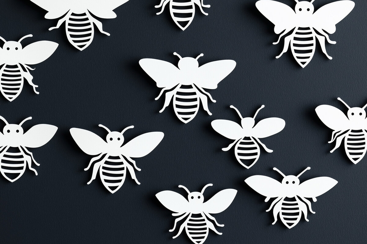 Intra απο ξύλο plywood 3mm-4mm πάχος – Paper Cut Bee Δίασταση  20x20 cm INTRAFABR-107608561