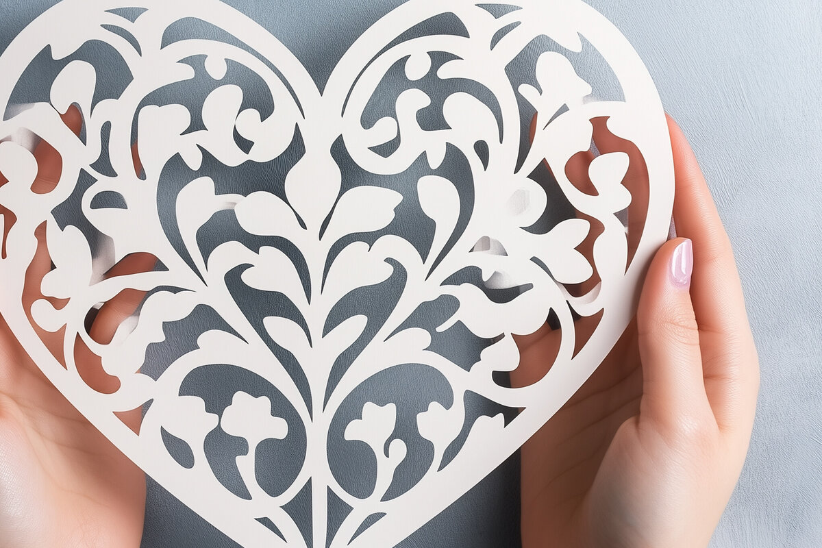 Intra απο ξύλο plywood 3mm-4mm πάχος – Κοπή χαρτιού Floral Heart Δίασταση  20x20 cm INTRAFABR-118399212 - Image 1