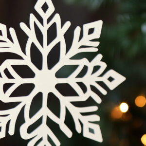 Intra απο ξύλο plywood 3mm-4mm πάχος – Χαρτοκομμένο στολίδι Snowflake Cut Fil Δίασταση  20x20 cm INTRAFABR-105917165