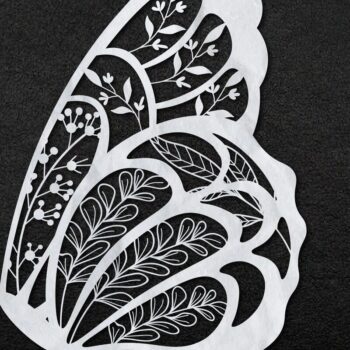 Intra απο ξύλο plywood 3mm-4mm πάχος – Χαρτί/λέιζερ κομμένα λουλούδια πεταλούδας = Δίασταση 20x20 cm INTRAFABR-30865680 - Image 1