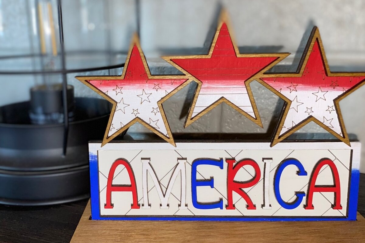 Intra απο ξύλο plywood 3mm-4mm πάχος – Patriotic America Shelf Sitter Laser Δίασταση  20x20 cm INTRAFABR-28685160