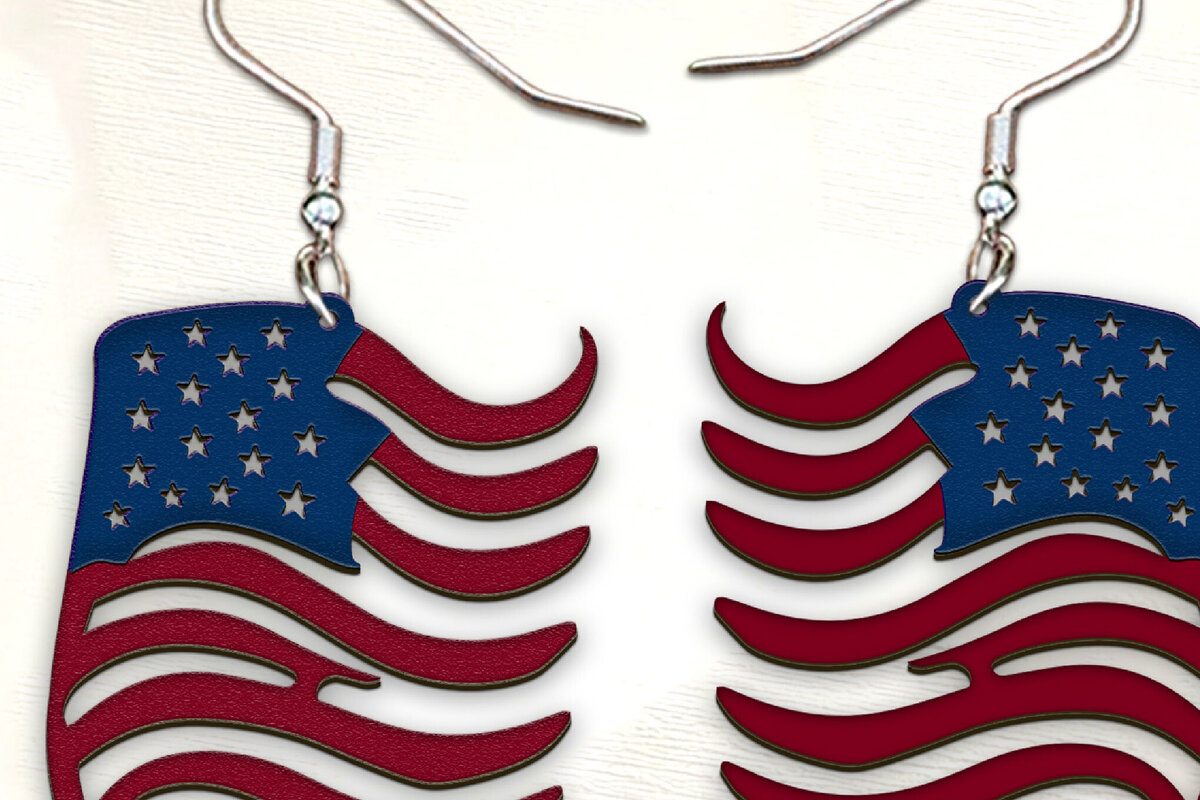 Intra απο ξύλο plywood 3mm-4mm πάχος – Πατριωτικά σκουλαρίκια σημαία με λέιζερ. Δίασταση  5x5 cm INTRAFABR-123537528