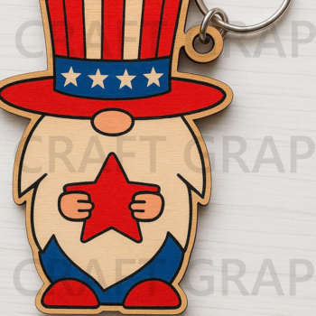 Intra απο ξύλο plywood 3mm-4mm πάχος – Patriotic Gnome Keychain Δίασταση 5x5 cm INTRAFABR-122937446 - Image 1
