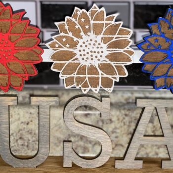 Intra απο ξύλο plywood 3mm-4mm πάχος – Patriotic Sunflowers Shelf Sitter Δίασταση  20x20 cm INTRAFABR-28685052 - Image 2