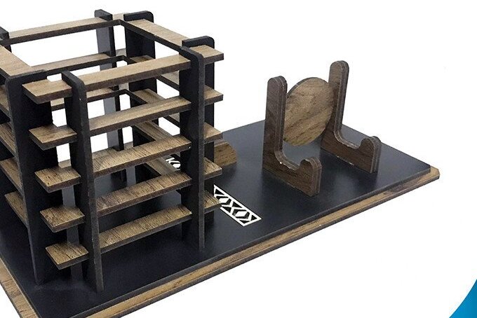 Intra απο ξύλο plywood 3mm-4mm πάχος – Βάση τηλεφώνου με στυλό Δίασταση  20x20 cm INTRAFABR-35441117