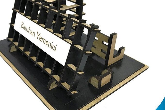 Intra απο ξύλο plywood 3mm-4mm πάχος – Βάση τηλεφώνου με στυλό Δίασταση  20x20 cm INTRAFABR-35441110